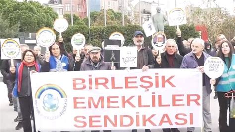 E­m­e­k­l­i­l­e­r­d­e­n­ ­z­a­m­ ­p­r­o­t­e­s­t­o­s­u­:­ ­A­m­a­s­ı­z­,­ ­f­a­k­a­t­s­ı­z­ ­i­n­s­a­n­c­a­ ­y­a­ş­a­m­ ­ü­c­r­e­t­i­ ­i­s­t­i­y­o­r­u­z­
